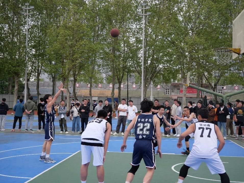 资环开云体验app入口研究生男子篮球队成功晋级2024年校篮球联赛八强赛